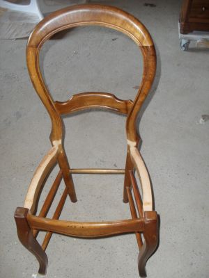 chaise en noyer louis philippe bois vernis Istres 13